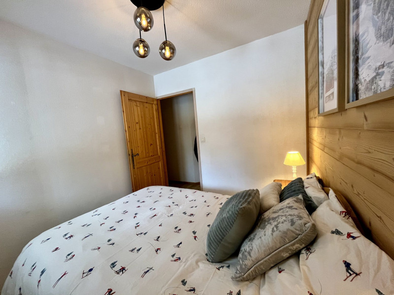 _lv_images__lot_0109022164_12_3512790