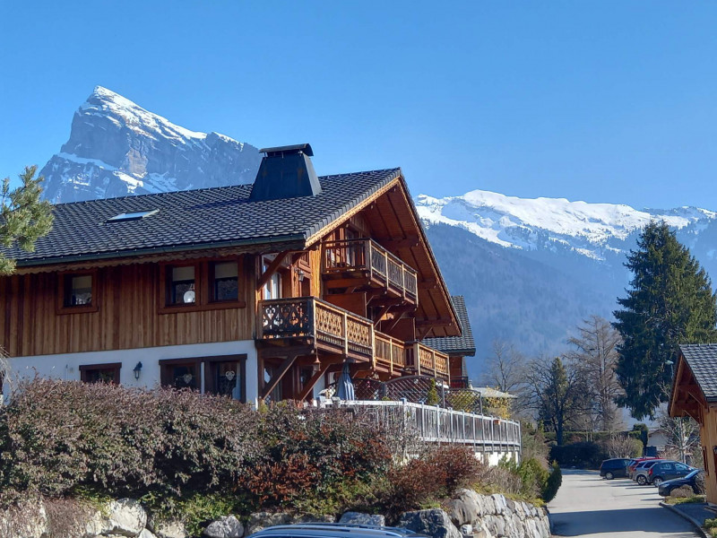 _lv_images__lot_0109022166_16_3725449