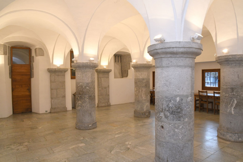 salle-des-ecuries-du-chateau-2762916