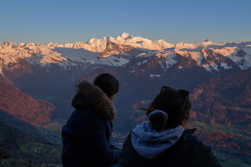 samoens-coucher-de-soleil-en-mai-1768701